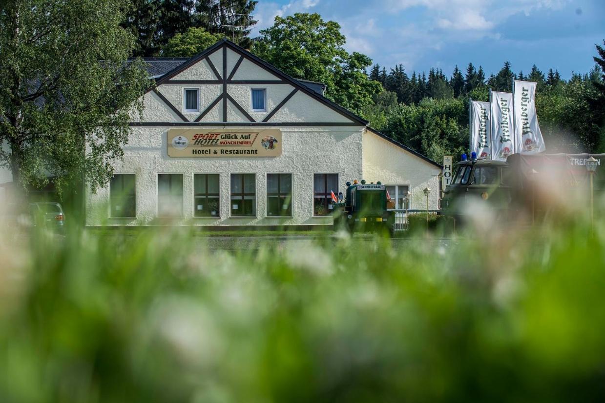 Sporthotel Glueck Auf Moenchenfrei Brand-Erbisdorf Buitenkant foto