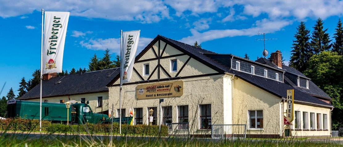 Sporthotel Glueck Auf Moenchenfrei Brand-Erbisdorf Buitenkant foto