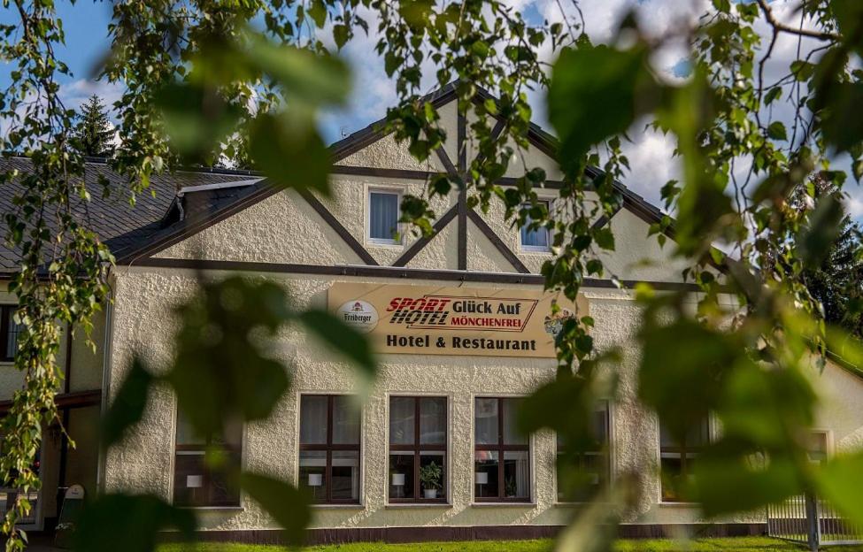 Sporthotel Glueck Auf Moenchenfrei Brand-Erbisdorf Buitenkant foto