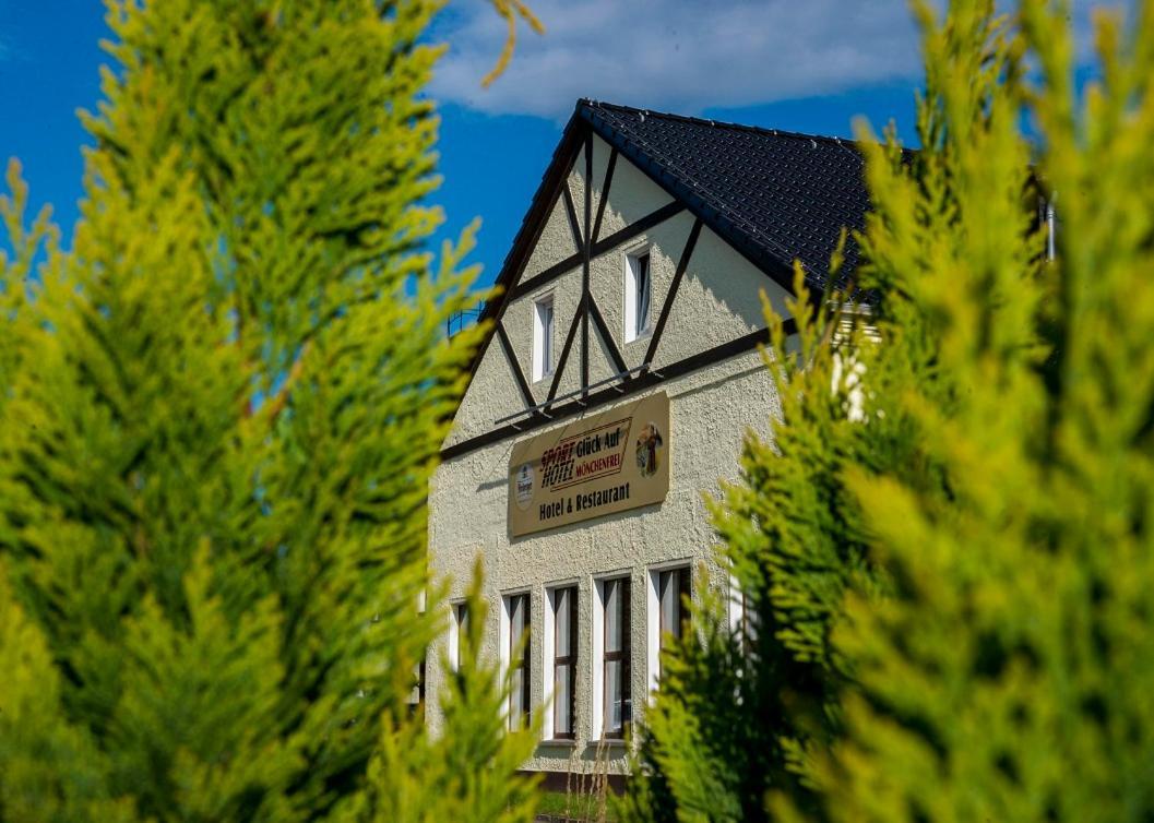 Sporthotel Glueck Auf Moenchenfrei Brand-Erbisdorf Buitenkant foto